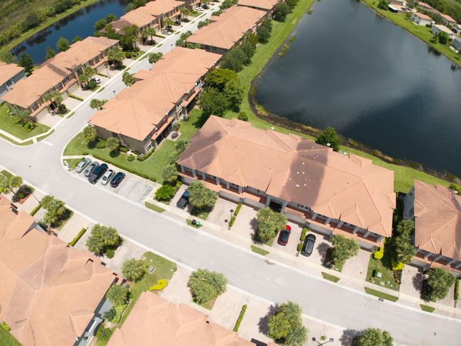 2177 Sw Cape Cod Dr, Condo with 3 bedrooms, 3 bathrooms and null parking in Port St. Lucie FL | Image 22