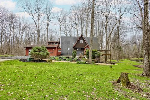 2716 Krause Rd, Centerburg, OH, 43011-9459 | Card Image