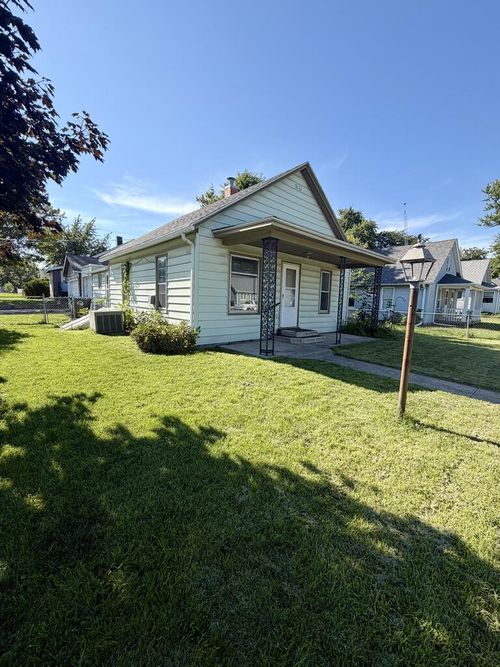 1122 S 25th St, Fort Dodge, IA, 50501 | Card Image