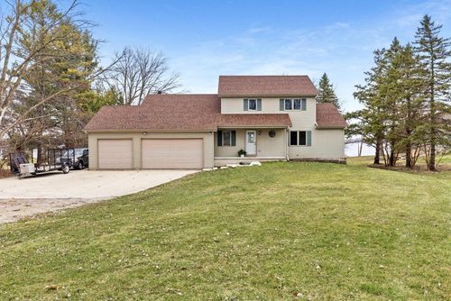W4436 E Lakeview Road Road, HUSTISFORD, WI, 53034 | Card Image