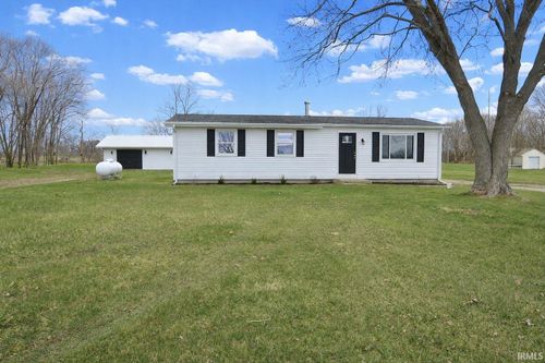 360 N Indian Hills Dr, Columbia City, IN, 46725-8624 | Card Image