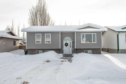 23 Beaver Ranch Dr, High Level, AB, T0H1Z0 | Card Image