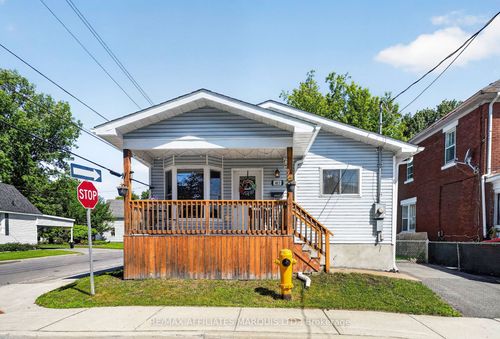 403 3rd St E, Cornwall, ON, K6H2E6 | Card Image