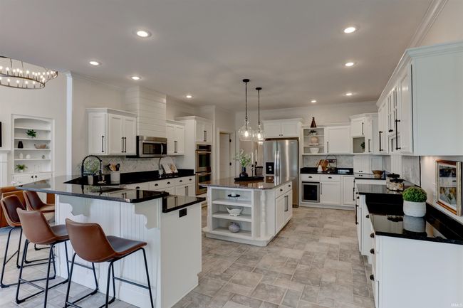2122 Lakes Edge Dr, House other with 5 bedrooms, 6 bathrooms and null parking in Newburgh IN | Image 11