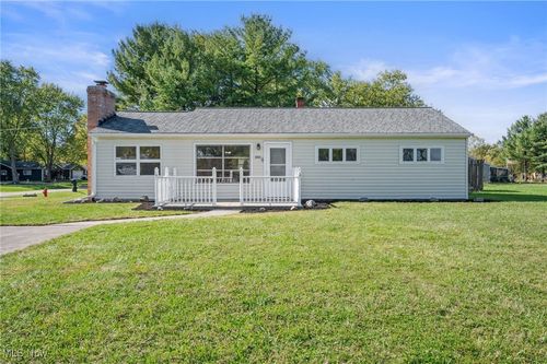 1944 Windsor Dr, Brunswick, OH, 44212-4105 | Card Image