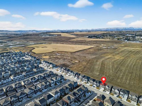 154 Yorkstone Way Sw, Calgary, AB, T2X4S3 | Card Image