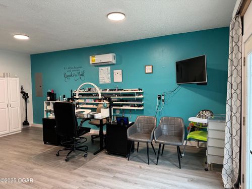 1422 W Macon St, Carthage, MO, 64836-3965 | Card Image