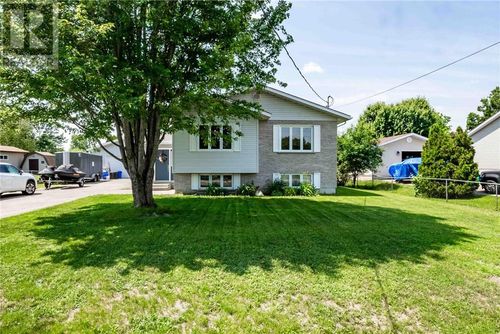39 Emile Cres, Dowling, ON, P0M1R0 | Card Image