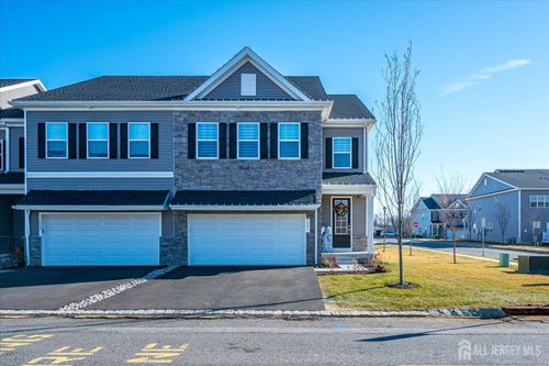 1001 Navigator Ave, Marlboro, NJ, 07746-2640 | Card Image