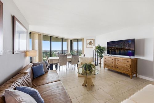1911-2000 Towerside Ter, Miami, FL, 33138-2244 | Card Image