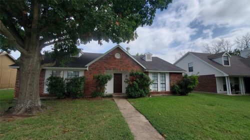 1125 Greenbriar Ln, Lancaster, TX, 75146-1361 | Card Image