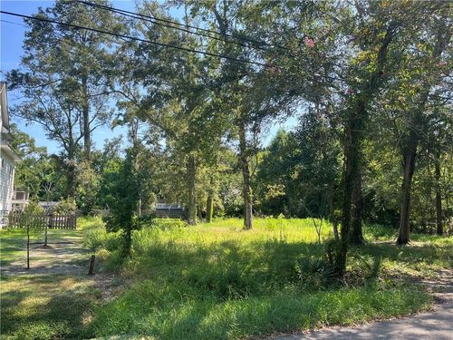 2631 Jefferson St, Mandeville, LA, 70448-5617 | Card Image
