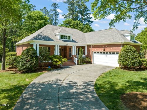 207 Oxfordshire Ln, Chapel Hill, NC, 27517-6204 | Card Image