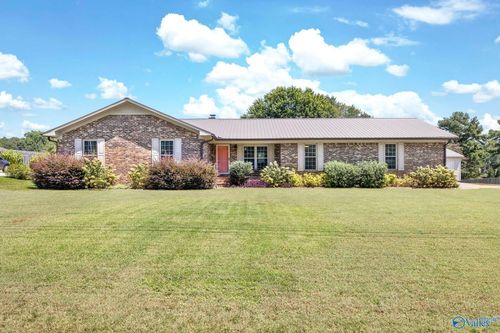 1507 Hickory St, Albertville, AL, 35950-2828 | Card Image