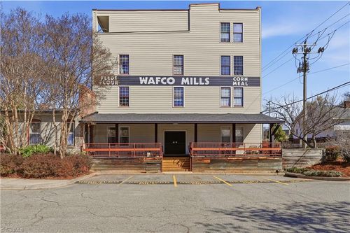 801 W Mcgee St, Greensboro, NC, 27401-2380 | Card Image