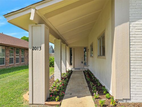 2013 E Collins Blvd, Richardson, TX, 75081-2106 | Card Image
