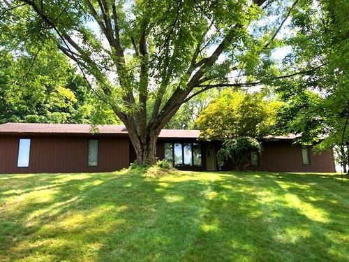 18354 Mount Zion Rd, Galien, MI, 49113-9649 | Card Image