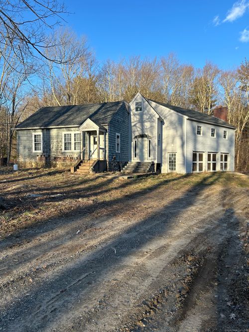 71 Mill St, Riverton, CT, 06065-1207 | Card Image
