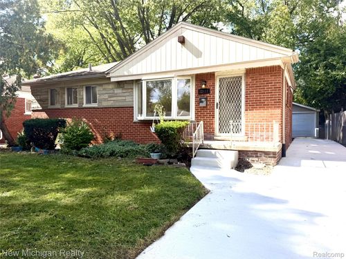 22111 Gardner St, Oak Park, MI, 48237-2685 | Card Image