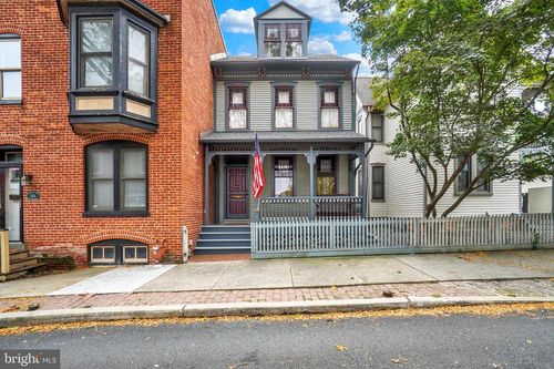 322 E Locust St, YORK, PA, 17403-2312 | Card Image