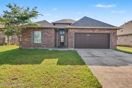 15181 Oberlin Avenue, Gulfport, MS, 39503 | Card Image
