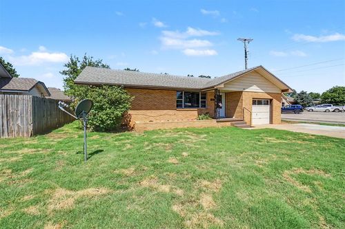 403 N Randall Ave, Elk City, OK, 73644-4127 | Card Image