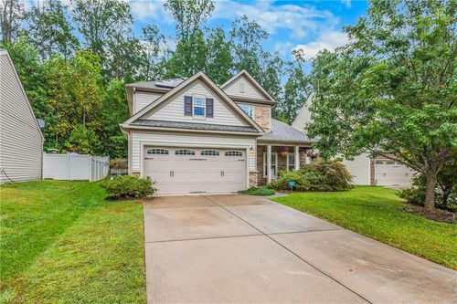 2645 Chari Park Ln, Walkertown, NC, 27051-9024 | Card Image