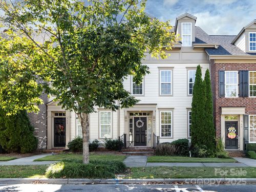 964 Gardners Way, Cornelius, NC, 28031-8172 | Card Image