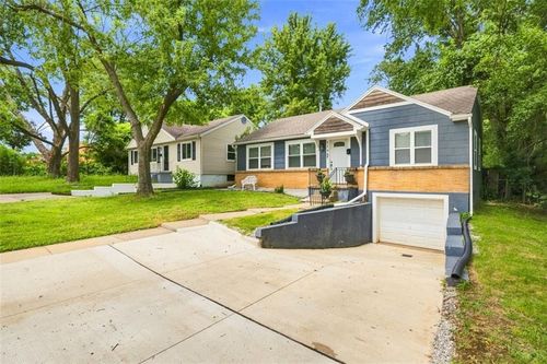 1146 67th St, Kansas City, MO, 64131-1422 | Card Image