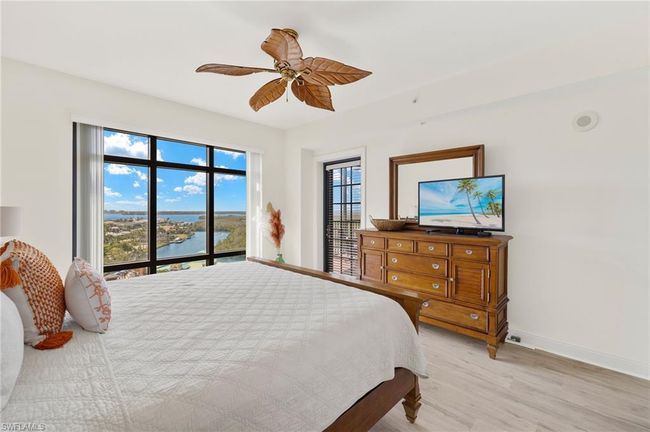 Master with Views for Days! | Image 23
