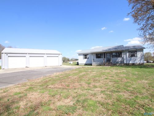 86 Hill St, Fyffe, AL, 35971-5200 | Card Image