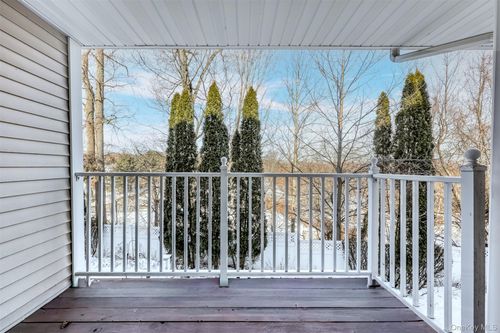 25 Crystal Hill Dr, Pomona, NY, 10970-2601 | Card Image