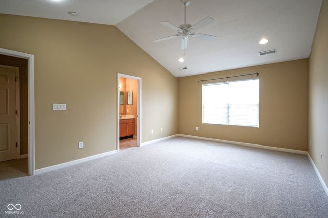 10944 Perry Pear Dr, Condo with 2 bedrooms, 3 bathrooms and null parking in Zionsville IN | Image 23