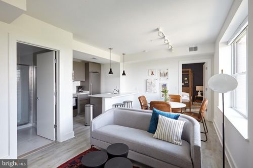 apt-302-816 Potomac Ave Se, WASHINGTON, DC, 20003-3967 | Card Image