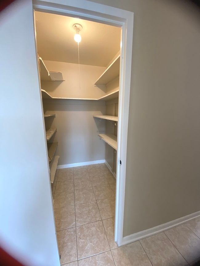 Incredible storage space | Image 8