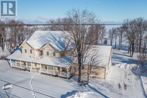 21 Lighthouse Point Dr, Thessalon, ON, P0R | Card Image