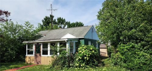 1602 National St, New Castle, PA, 16101-5137 | Card Image