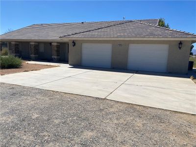 1281 W Palm Drive, House other with 4 bedrooms, 2 bathrooms and null parking in Pahrump NV | Image 1