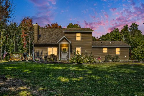 4529 S Hilton Park Rd, Fruitport, MI, 49415-8683 | Card Image