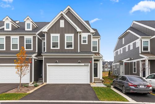 2220 Weatherbee Ln, Naperville, IL, 60563-1130 | Card Image