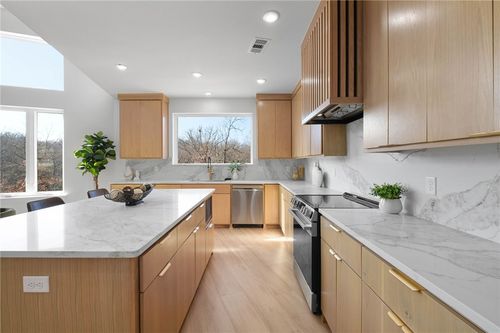 21 Dunvegan Ln, Bella Vista, AR, 72715-4931 | Card Image