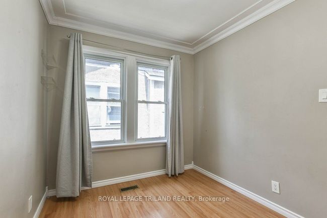 10 Linwood St, Home with 4 bedrooms, 2 bathrooms and 3 parking in London ON | Image 16