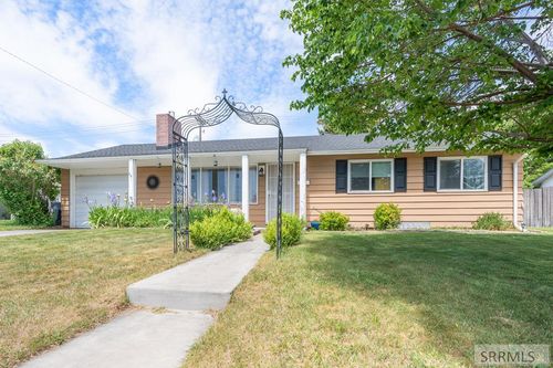 1704 Brentwood Dr, Idaho Falls, ID, 83402-3146 | Card Image