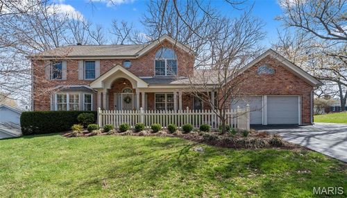 718 Chancellor Heights Dr, Manchester, MO, 63011-3577 | Card Image
