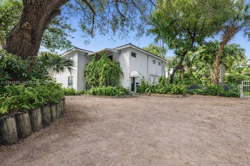 325 Bird Rd, Coral Gables, FL, 33146-1404 | Card Image
