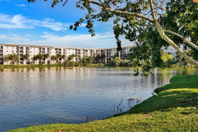 K410 - 3698 Lake Bayshore Dr, Condo with 1 bedrooms, 1 bathrooms and null parking in BRADENTON FL | Image 17