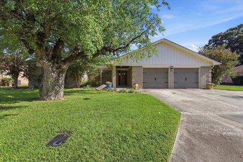7008 Limerick Dr, Beaumont, TX, 77706-4148 | Card Image