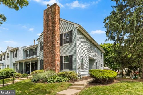 195 Liberty Dr, LANGHORNE, PA, 19047-3079 | Card Image