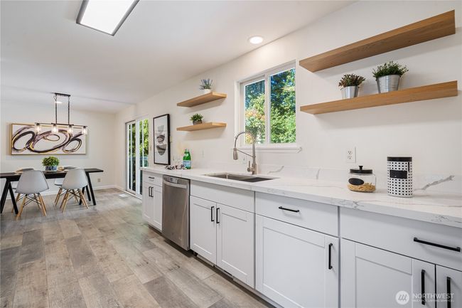22109 93 Rd Pl W, House other with 3 bedrooms, 3 bathrooms and 2 parking in Edmonds WA | Image 25