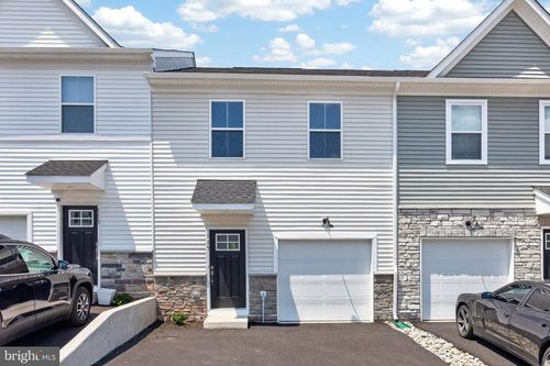 113 Abramo Victor Dr, DOWNINGTOWN, PA, 19335-2887 | Card Image